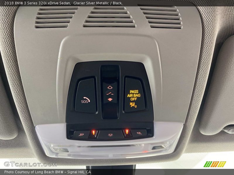 Glacier Silver Metallic / Black 2018 BMW 3 Series 320i xDrive Sedan