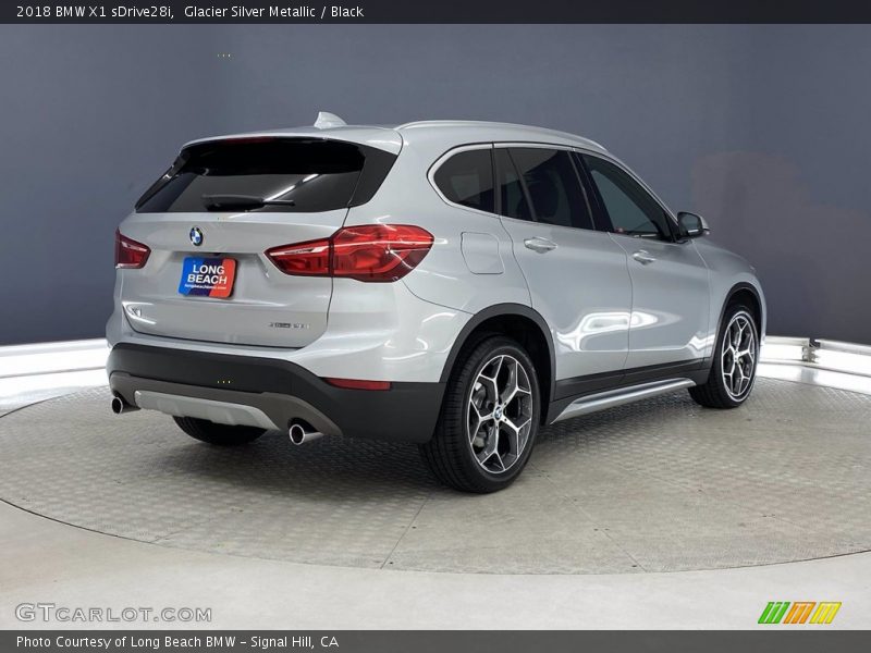 Glacier Silver Metallic / Black 2018 BMW X1 sDrive28i