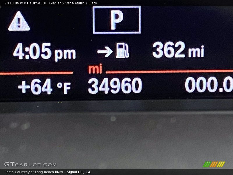 Glacier Silver Metallic / Black 2018 BMW X1 sDrive28i