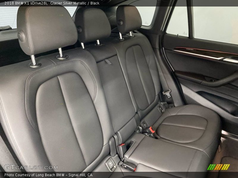 Glacier Silver Metallic / Black 2018 BMW X1 sDrive28i