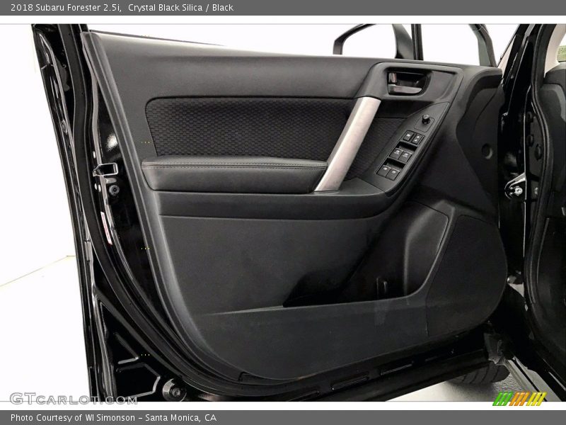 Crystal Black Silica / Black 2018 Subaru Forester 2.5i