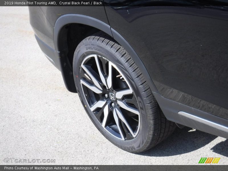 Crystal Black Pearl / Black 2019 Honda Pilot Touring AWD