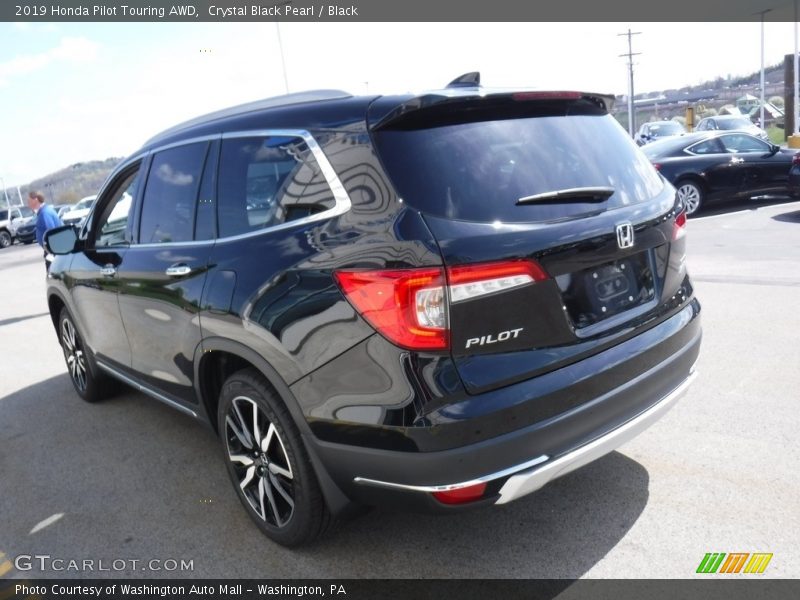 Crystal Black Pearl / Black 2019 Honda Pilot Touring AWD