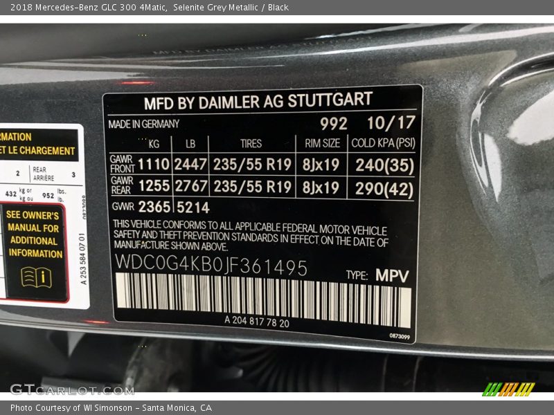 Selenite Grey Metallic / Black 2018 Mercedes-Benz GLC 300 4Matic