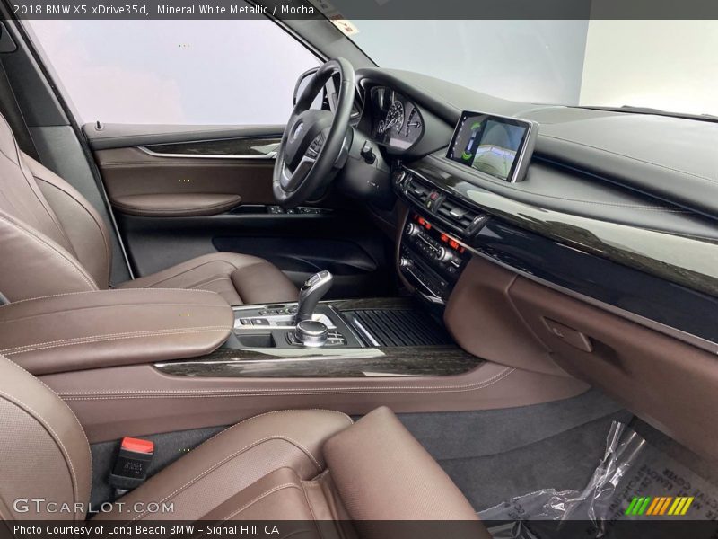 Front Seat of 2018 X5 xDrive35d