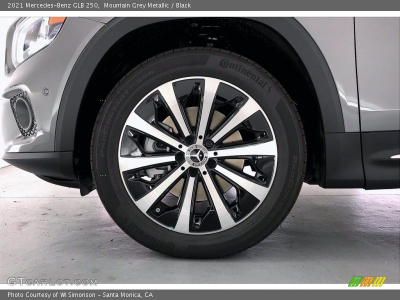 Mountain Grey Metallic / Black 2021 Mercedes-Benz GLB 250