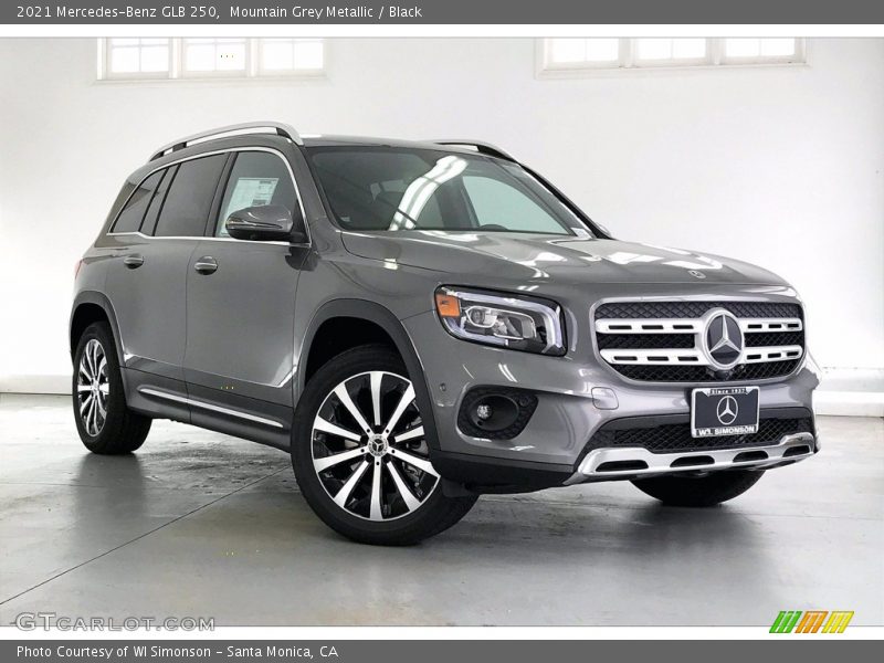 Mountain Grey Metallic / Black 2021 Mercedes-Benz GLB 250