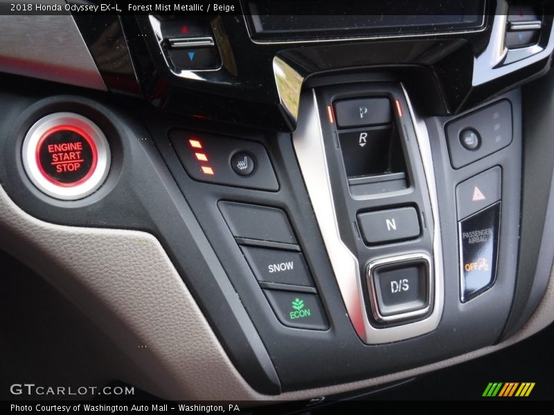Forest Mist Metallic / Beige 2018 Honda Odyssey EX-L
