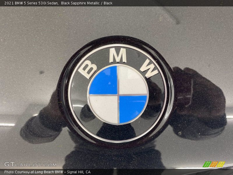 Black Sapphire Metallic / Black 2021 BMW 5 Series 530i Sedan