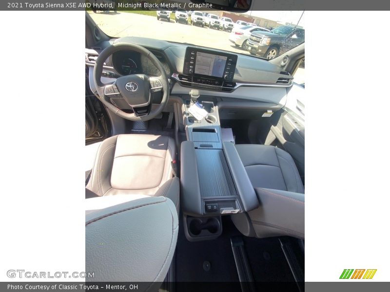 Midnight Black Metallic / Graphite 2021 Toyota Sienna XSE AWD Hybrid