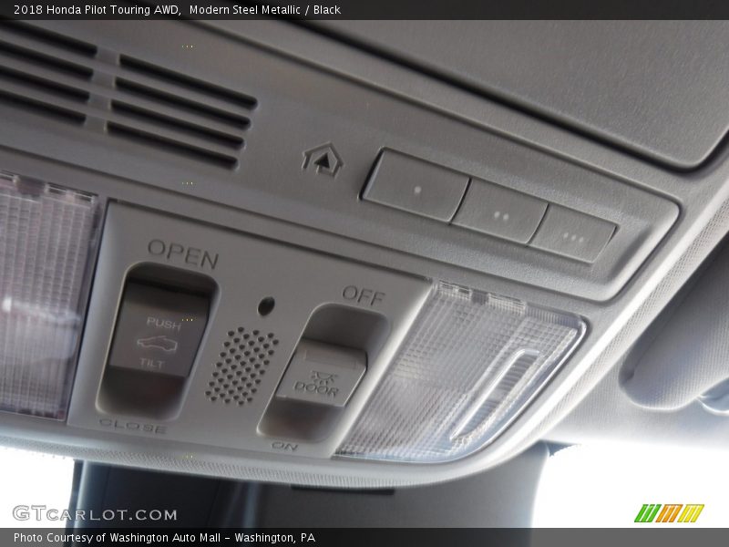 Controls of 2018 Pilot Touring AWD