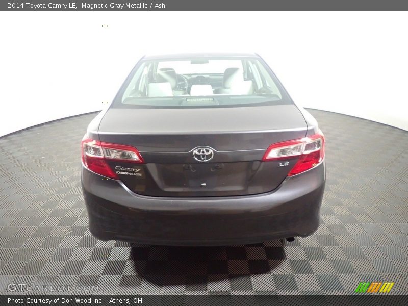 Magnetic Gray Metallic / Ash 2014 Toyota Camry LE