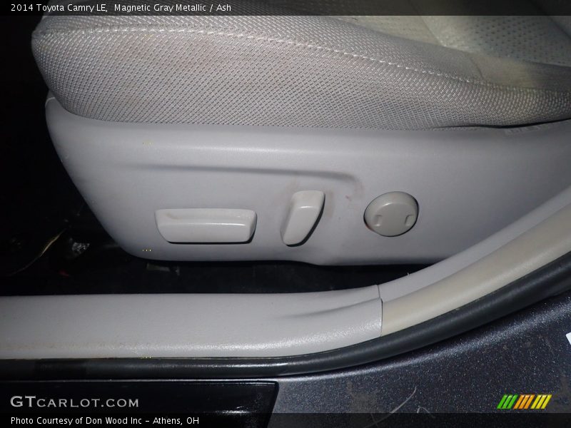 Magnetic Gray Metallic / Ash 2014 Toyota Camry LE