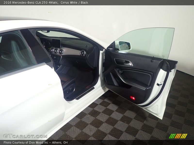 Cirrus White / Black 2016 Mercedes-Benz CLA 250 4Matic