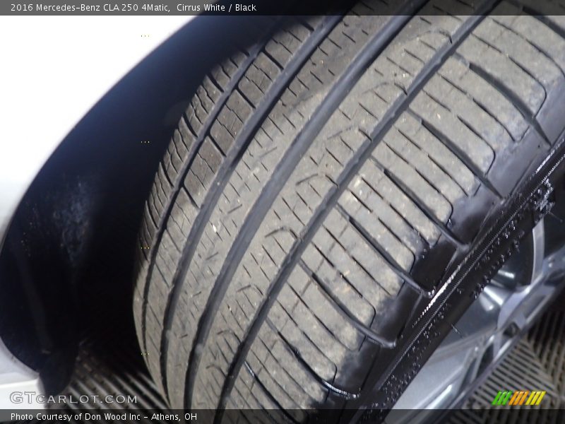 Cirrus White / Black 2016 Mercedes-Benz CLA 250 4Matic
