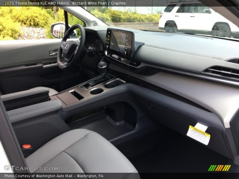 Blizzard White Pearl / Graphite 2021 Toyota Sienna XLE AWD Hybrid