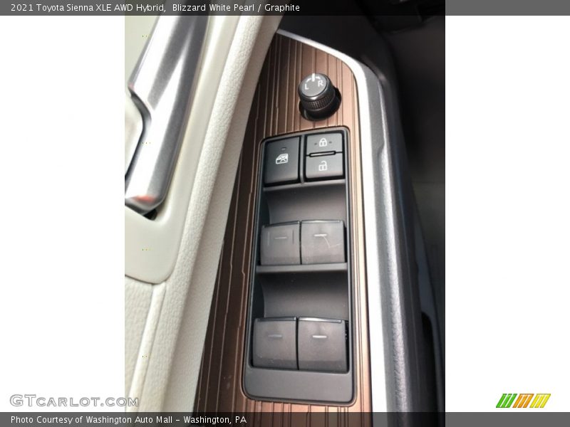 Blizzard White Pearl / Graphite 2021 Toyota Sienna XLE AWD Hybrid