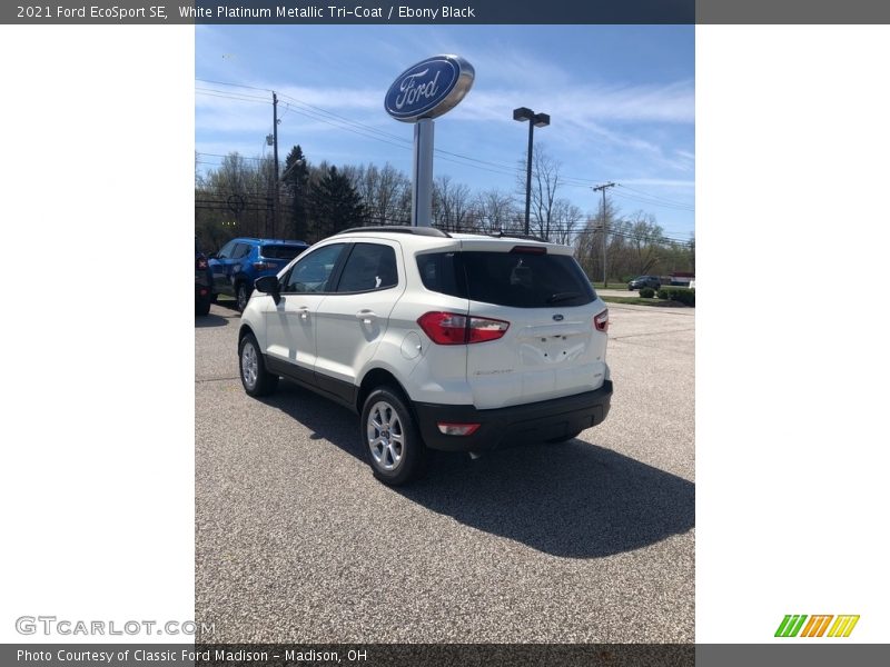 White Platinum Metallic Tri-Coat / Ebony Black 2021 Ford EcoSport SE