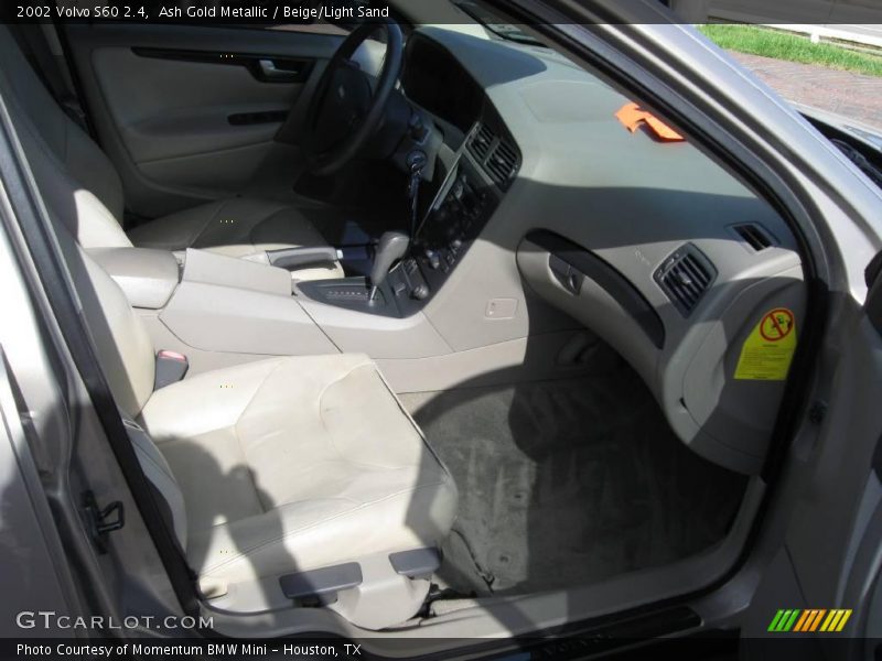 Ash Gold Metallic / Beige/Light Sand 2002 Volvo S60 2.4