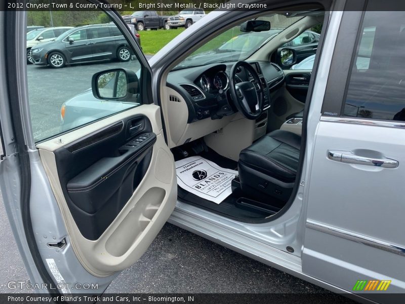 Bright Silver Metallic / Black/Light Graystone 2012 Chrysler Town & Country Touring - L