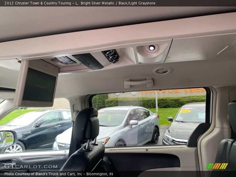 Bright Silver Metallic / Black/Light Graystone 2012 Chrysler Town & Country Touring - L
