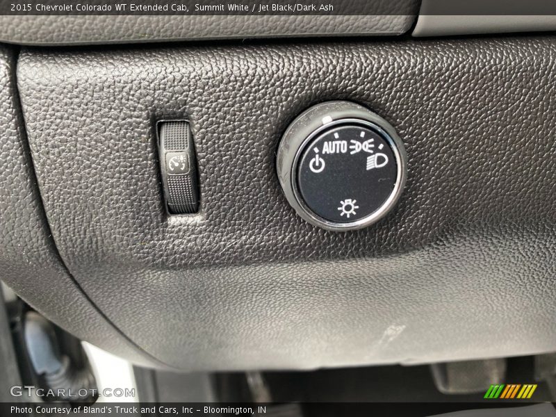 Summit White / Jet Black/Dark Ash 2015 Chevrolet Colorado WT Extended Cab