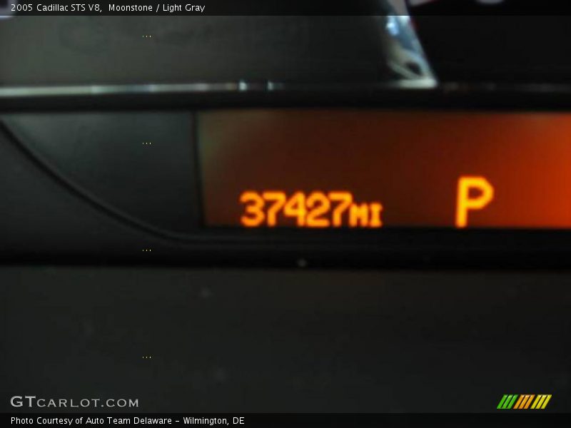 Moonstone / Light Gray 2005 Cadillac STS V8