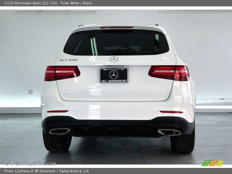 Polar White / Black 2019 Mercedes-Benz GLC 300