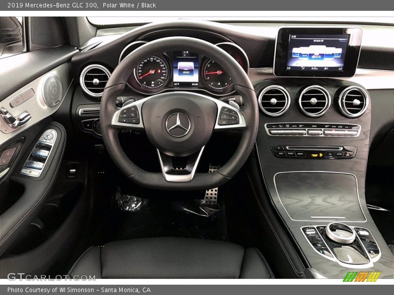 Polar White / Black 2019 Mercedes-Benz GLC 300