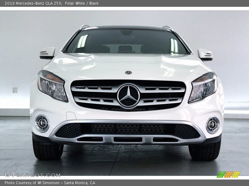 Polar White / Black 2019 Mercedes-Benz GLA 250