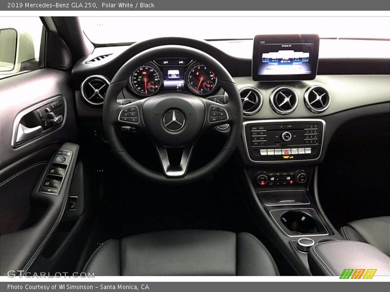 Polar White / Black 2019 Mercedes-Benz GLA 250