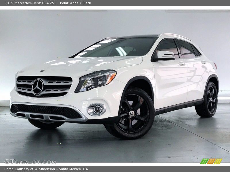 Polar White / Black 2019 Mercedes-Benz GLA 250
