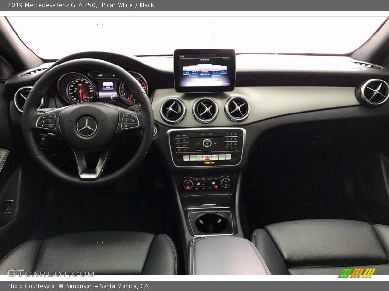 Polar White / Black 2019 Mercedes-Benz GLA 250