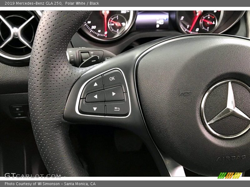 Polar White / Black 2019 Mercedes-Benz GLA 250