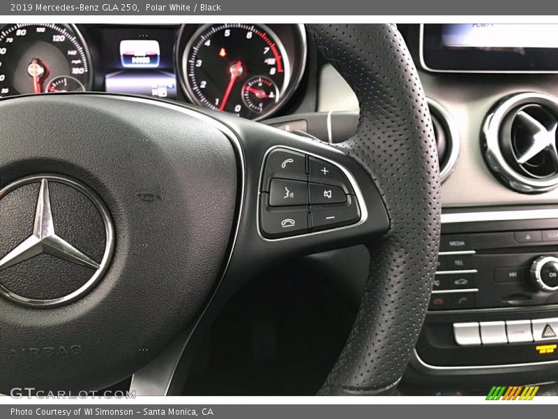 Polar White / Black 2019 Mercedes-Benz GLA 250