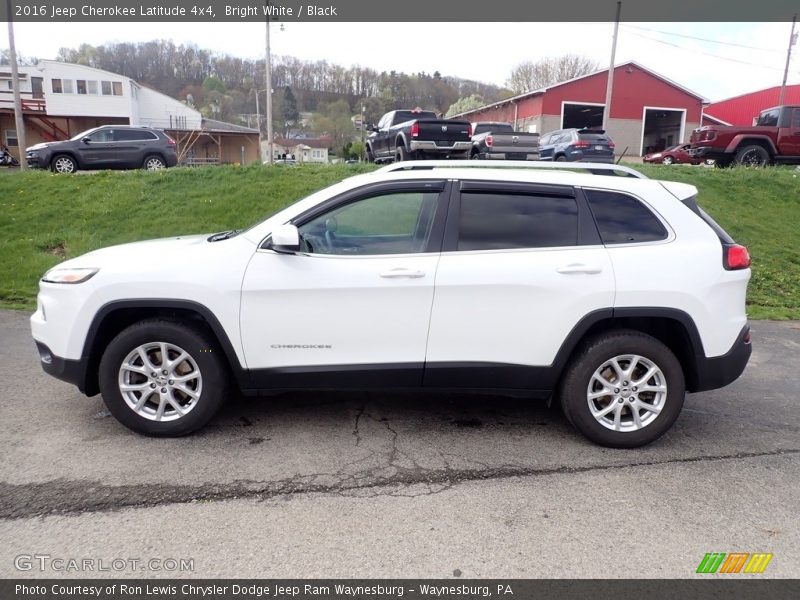 Bright White / Black 2016 Jeep Cherokee Latitude 4x4