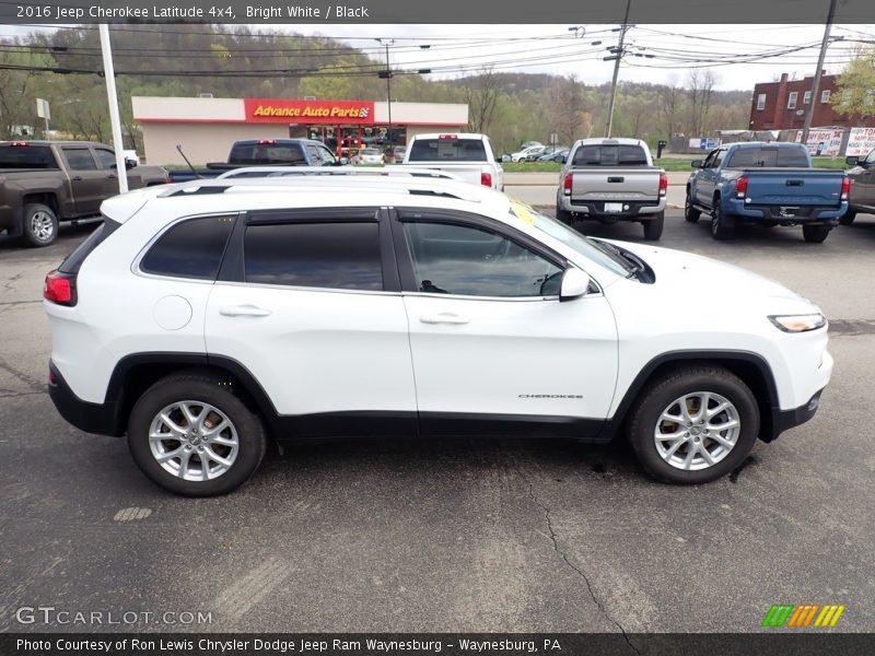 Bright White / Black 2016 Jeep Cherokee Latitude 4x4