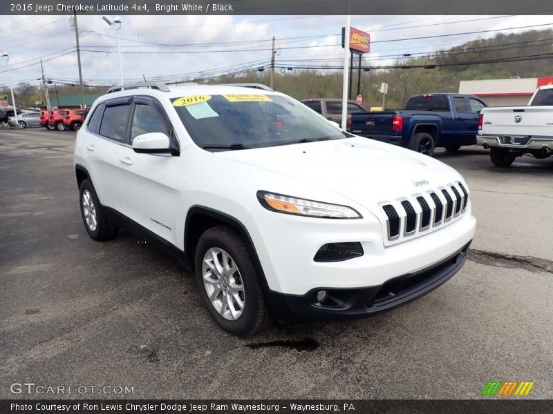 Bright White / Black 2016 Jeep Cherokee Latitude 4x4