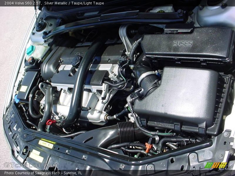 Silver Metallic / Taupe/Light Taupe 2004 Volvo S60 2.5T