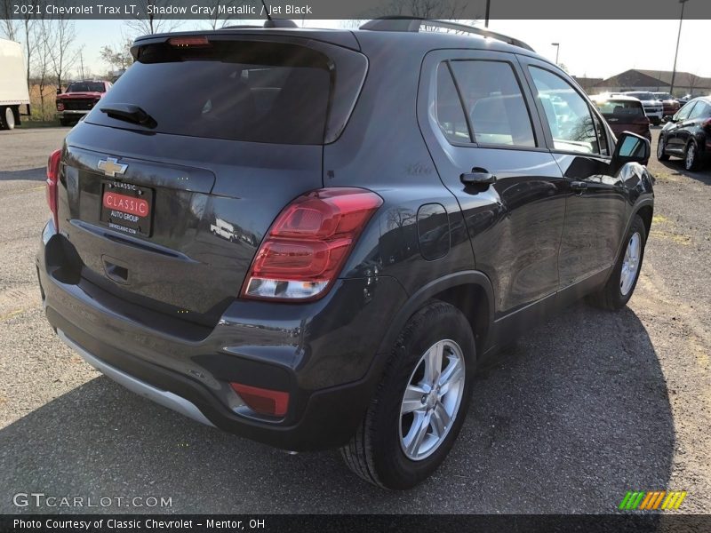 Shadow Gray Metallic / Jet Black 2021 Chevrolet Trax LT