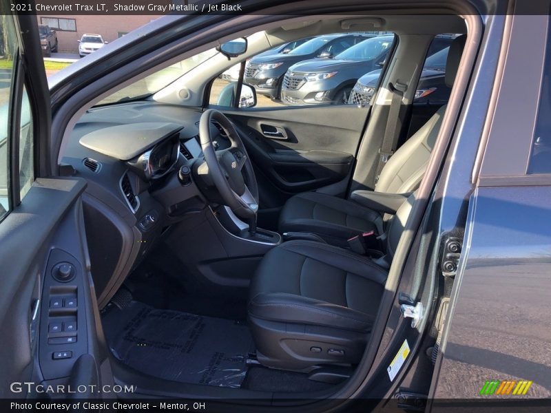 Shadow Gray Metallic / Jet Black 2021 Chevrolet Trax LT