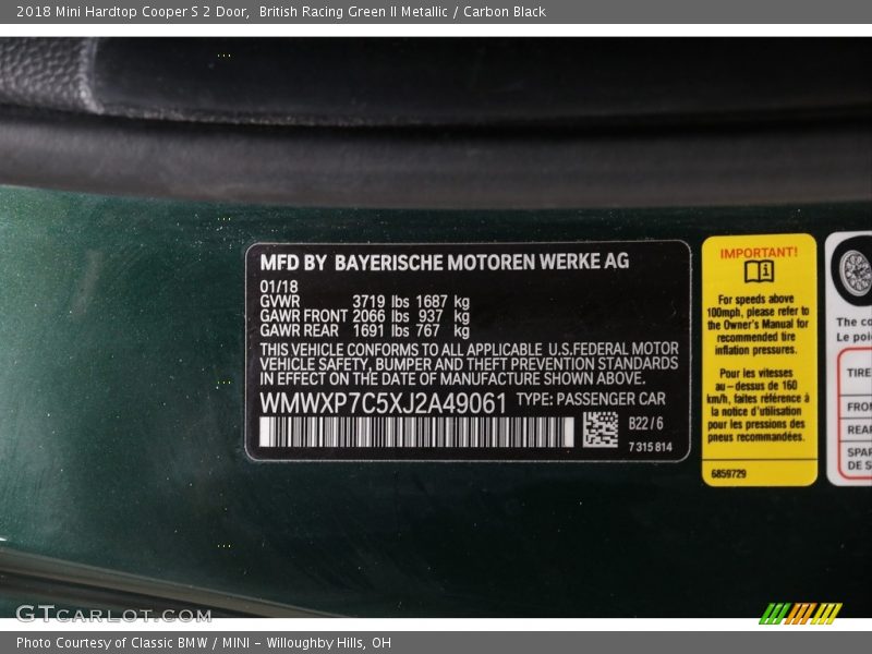 British Racing Green II Metallic / Carbon Black 2018 Mini Hardtop Cooper S 2 Door