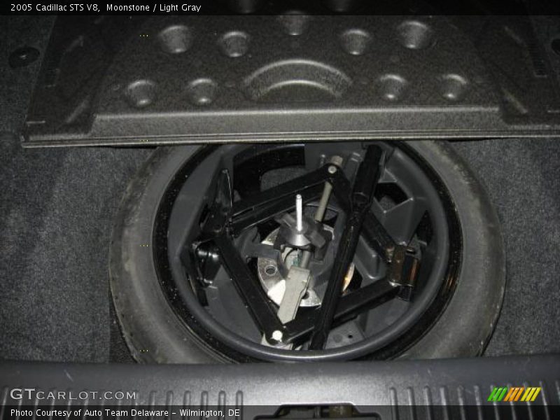 Moonstone / Light Gray 2005 Cadillac STS V8