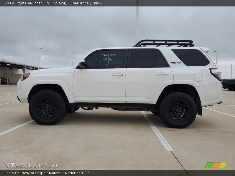 Super White / Black 2019 Toyota 4Runner TRD Pro 4x4