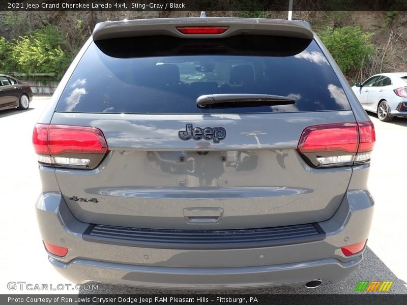 Sting-Gray / Black 2021 Jeep Grand Cherokee Laredo 4x4