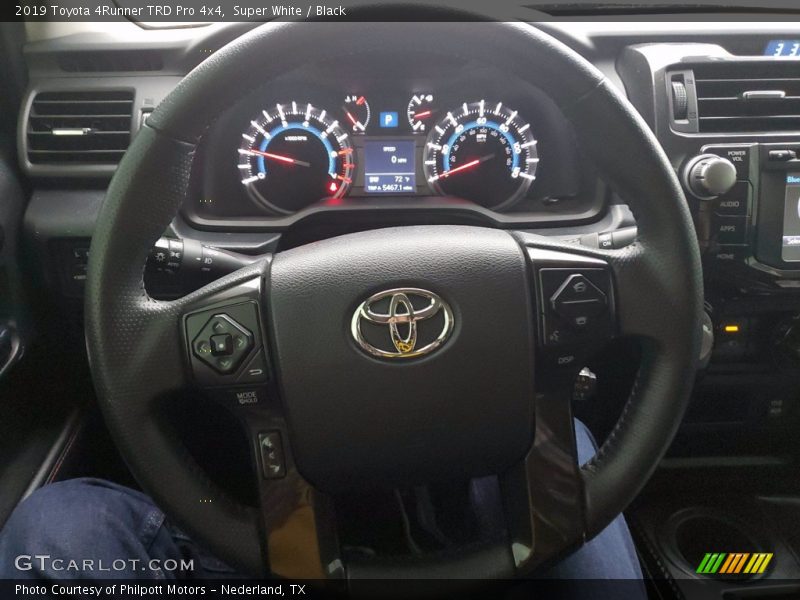 Super White / Black 2019 Toyota 4Runner TRD Pro 4x4