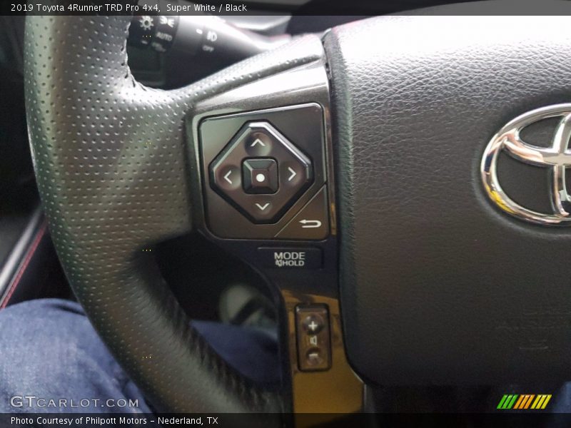 Super White / Black 2019 Toyota 4Runner TRD Pro 4x4