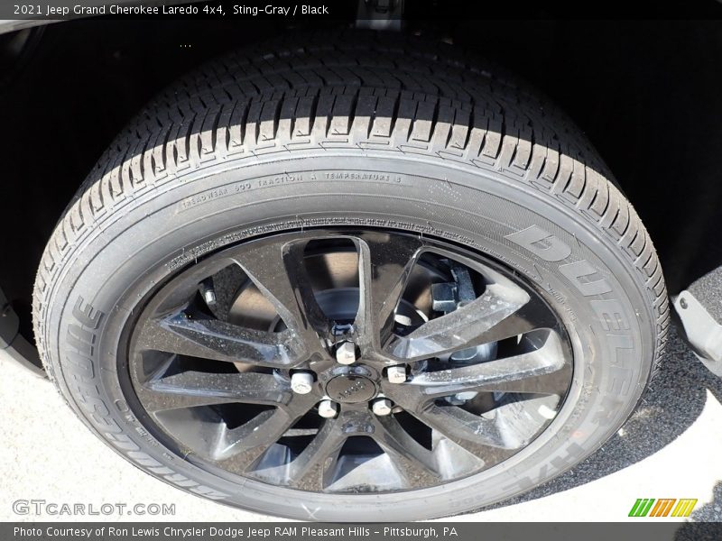 Sting-Gray / Black 2021 Jeep Grand Cherokee Laredo 4x4