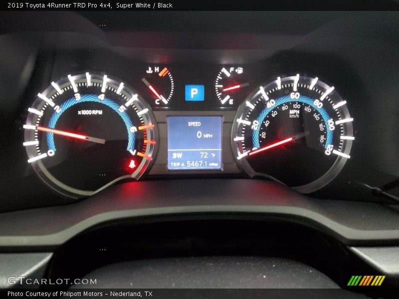 Super White / Black 2019 Toyota 4Runner TRD Pro 4x4