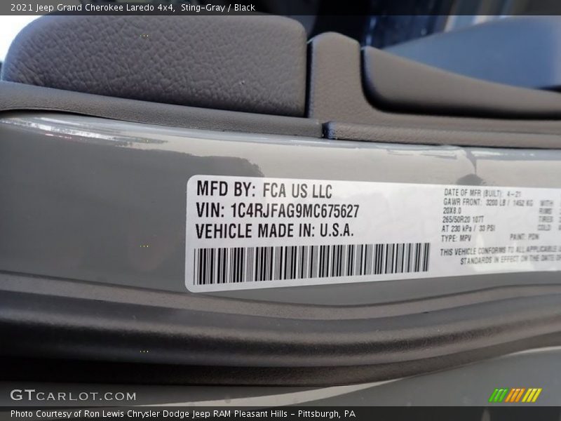Sting-Gray / Black 2021 Jeep Grand Cherokee Laredo 4x4
